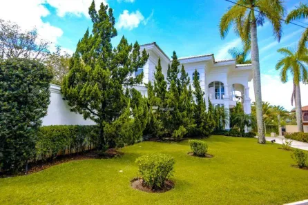 Casa de Condomínio com 7 Quartos à venda, 1000m² no Jardim Acapulco, Guarujá