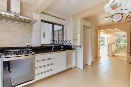 Casa de Condomínio com 4 Quartos para alugar, 281m² no Santa Cândida, Curitiba