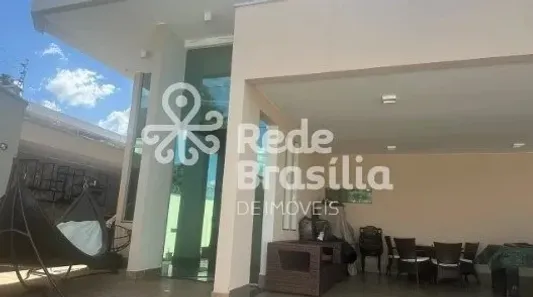 Casa de Condomínio com 3 Quartos para alugar, 400m² no Setor Habitacional Arniqueira, Brasília