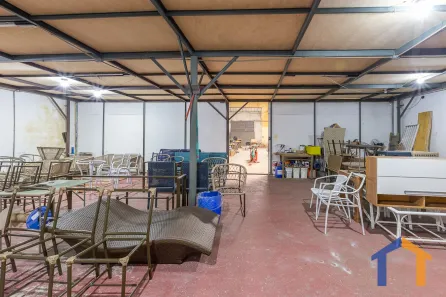 Galpão / Depósito / Armazém para venda ou aluguel, 900m² no Coroa do Meio, Aracaju