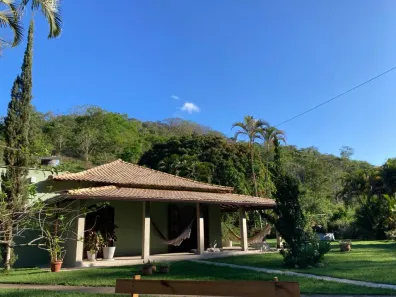 Fazenda / Sítio / Chácara com 3 Quartos à venda, 140m² no , Areal