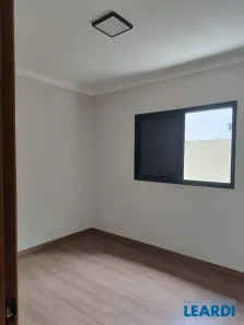 Sobrado com 3 Quartos à venda, 167m² no Residencial São Bernardo, Poços de Caldas
