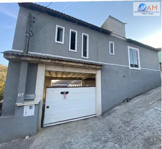 Sobrado com 3 Quartos à venda, 425m² no Vila Dona Fina, Campo Largo