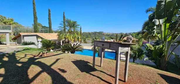 Fazenda / Sítio / Chácara com 6 Quartos à venda, 400m² no , Mairinque