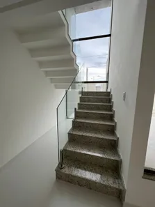 Sobrado com 3 Quartos à venda, 180m² no SIM, Feira de Santana