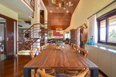 Fazenda / Sítio / Chácara com 9 Quartos à venda, 650m² no Botiatuba, Almirante Tamandaré