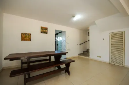 Casa com 3 Quartos para alugar, 148m² no Monjolo, Foz do Iguaçu