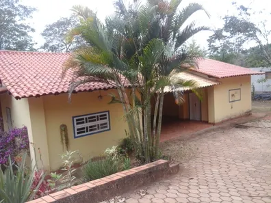 Fazenda / Sítio / Chácara com 4 Quartos à venda, 300m² no Área Rural de Viçosa, Viçosa
