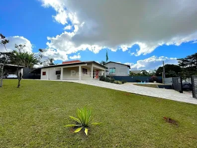 Casa de Condomínio com 5 Quartos para alugar, 230m² no Setor Habitacional Jardim Botânico, Brasília