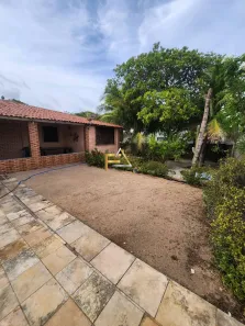 Fazenda / Sítio / Chácara com 4 Quartos à venda, 280m² no Jacaúna, Aquiraz