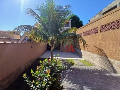 Casa com 2 Quartos para alugar, 130m² no Areia Branca, Belford Roxo