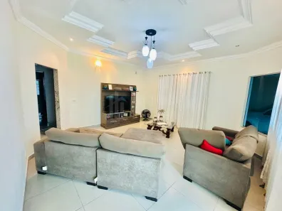 Casa com 4 Quartos à venda, 200m² no Parque Hotel, Araruama