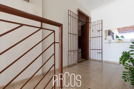Sobrado com 3 Quartos à venda, 215m² no Farolândia, Aracaju