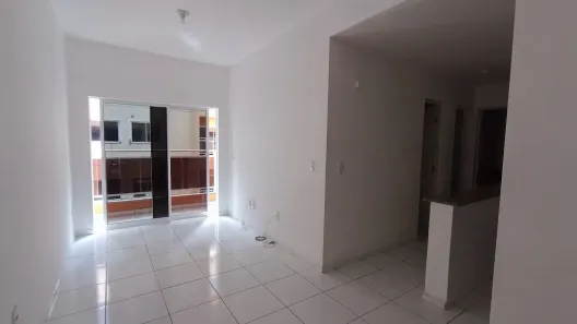 Apartamento com 2 Quartos para alugar, 52m² no Curicaca, Caucaia