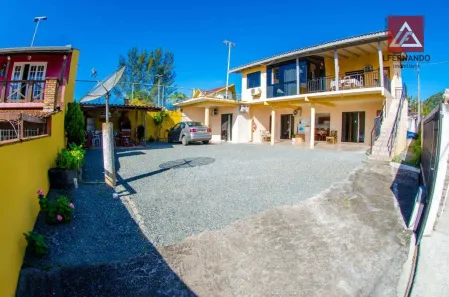 Hotel / Motel / Pousada com 5 Quartos à venda, 216m² no Armação, Penha