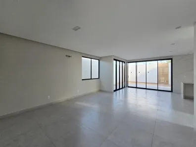 Casa de Condomínio com 4 Quartos à venda, 230m² no Jatobá, Petrolina