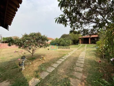 Fazenda / Sítio / Chácara com 3 Quartos para venda ou aluguel, 196m² no São Sebastião, Americana
