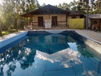 Fazenda / Sítio / Chácara com 4 Quartos à venda, 400m² no Itaqui de Cima, Campo Largo