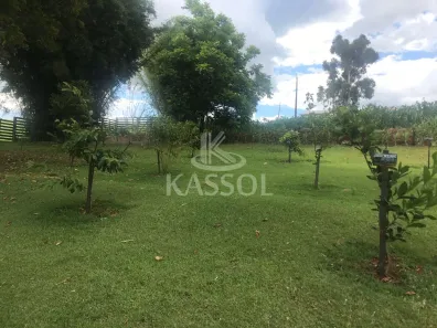 Fazenda / Sítio / Chácara com 2 Quartos à venda, 360m² no Centro, Cascavel