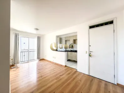 Apartamento com 2 Quartos para alugar, 59m² no Portão, Curitiba