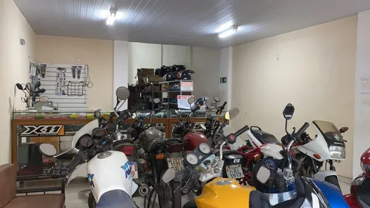 Loja / Salão / Ponto Comercial com 1 Quarto à venda, 196m² no Santo Antônio, Viçosa