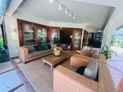 Casa de Condomínio com 4 Quartos para alugar, 430m² no Altos de São Fernando, Jandira