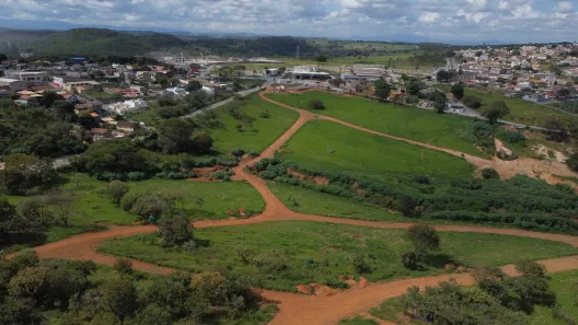 Terreno / Lote / Condomínio à venda, 370m² no Felipe Cláudio de Sales, Pedro Leopoldo