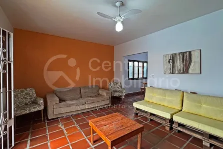 Casa com 3 Quartos à venda, 117m² no Parque Balneario Oasis, Peruíbe