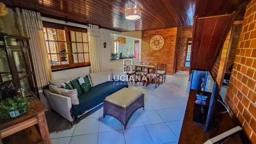 Casa de Condomínio com 4 Quartos à venda, 200m² no Gravatá Centro, Gravatá