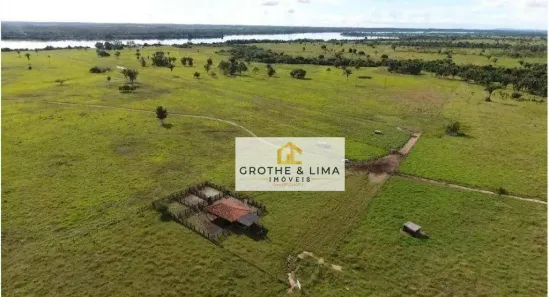 Fazenda / Sítio / Chácara com 6 Quartos à venda, 400m² no Centro, Bernardo Sayão