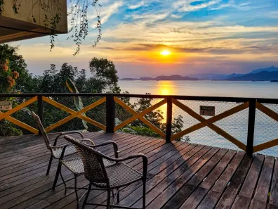 Hotel / Motel / Pousada com 9 Quartos à venda, 900m² no Ponta Leste, Angra dos Reis