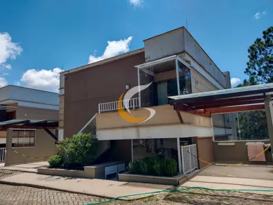 Casa com 5 Quartos para alugar, 240m² no Castelanea, Petrópolis