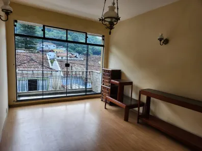 Apartamento com 1 Quarto à venda, 10m² no Morin, Petrópolis