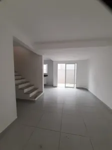 Sobrado com 3 Quartos para alugar, 81m² no Bairro Alto, Curitiba