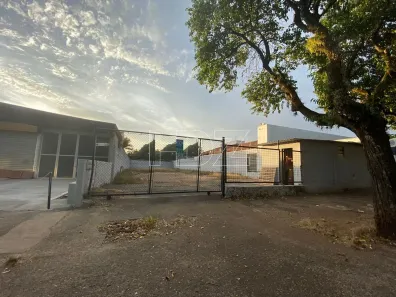 Terreno / Lote / Condomínio para alugar, 808m² no Jardim Primavera, Araraquara