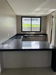 Casa de Condomínio com 4 Quartos para venda ou aluguel, 247m² no Gran Park, Vespasiano