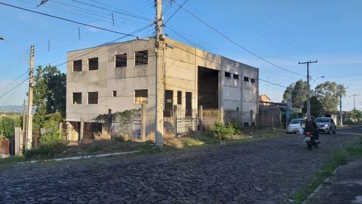 Galpão / Depósito / Armazém com 2 Quartos à venda, 511m² no Arroio da Manteiga, São Leopoldo