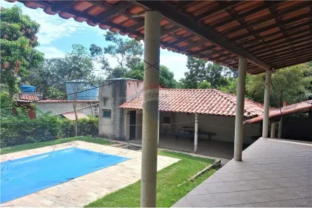 Fazenda / Sítio / Chácara com 4 Quartos à venda, 340m² no Centro, Esmeraldas