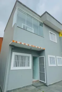 Sobrado com 2 Quartos à venda, 70m² no Balneario Europa, Mongaguá