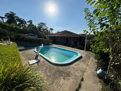 Fazenda / Sítio / Chácara com 3 Quartos à venda, 1000m² no Ibiúna, Ibiúna