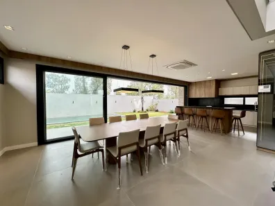 Casa de Condomínio com 5 Quartos à venda, 381m² no Camobi, Santa Maria