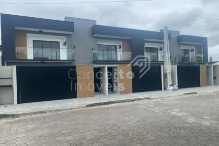Sobrado com 3 Quartos à venda, 195m² no Floresta, Joinville