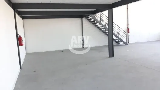 Loja / Salão / Ponto Comercial para alugar, 307m² no Distrito Industrial Ritter, Cachoeirinha