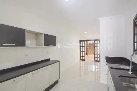 Casa com 3 Quartos para alugar, 373m² no Parque Terra Nova, São Bernardo do Campo