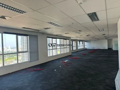Conjunto Comercial / Sala com 2 Quartos para alugar, 596m² no Sítio Tamboré Alphaville, Barueri