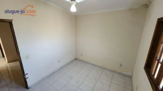 Fazenda / Sítio / Chácara com 4 Quartos à venda, 180m² no Chácara Marambaia, Caçapava