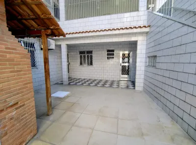 Casa de Vila com 2 Quartos para alugar, 58m² no Centro, Nilópolis