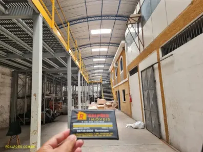 Galpão / Depósito / Armazém para alugar, 1300m² no Centro, Nilópolis