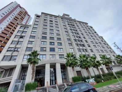 Conjunto Comercial / Sala para alugar, 32m² no Cristo Rei, Curitiba