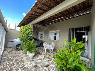 Casa com 4 Quartos à venda, 200m² no Jabotiana, Aracaju